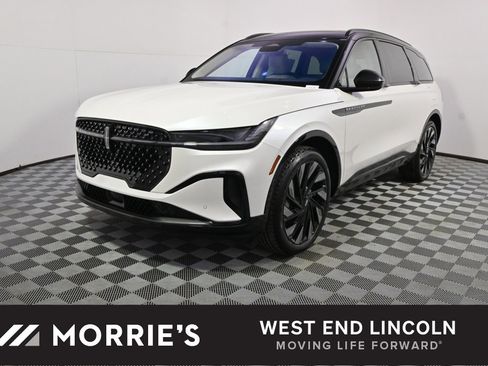 New 2026 Lincoln Nautilus Reserve w/ Jet Appearance Package image 1