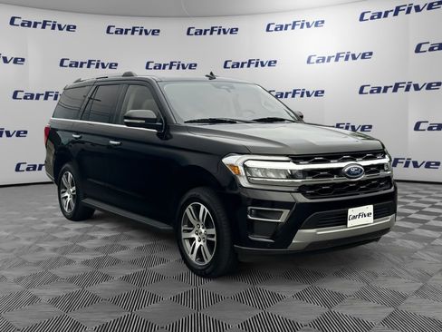 Used 2024 Ford Expedition Limited image 8