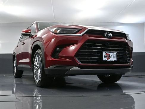 Used 2024 Toyota Grand Highlander Platinum image 61