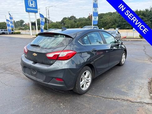 Used 2017 Chevrolet Cruze LT w/ Convenience Package FWD image 7