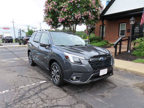 Used 2022 Subaru Forester Limited AWD/4WD image 11