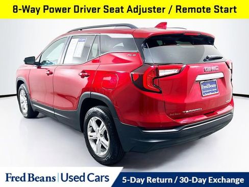 Used 2022 GMC Terrain SLE w/ Driver Convenience Package AWD/4WD image 6