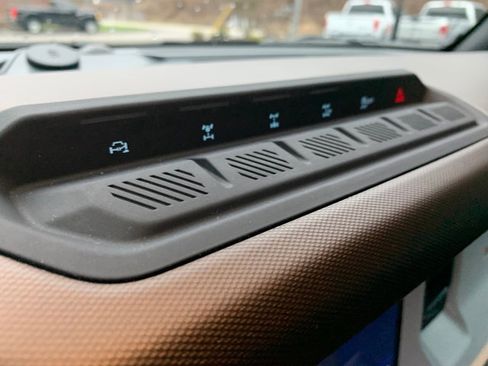 Used 2024 Ford Bronco Heritage Edition image 28