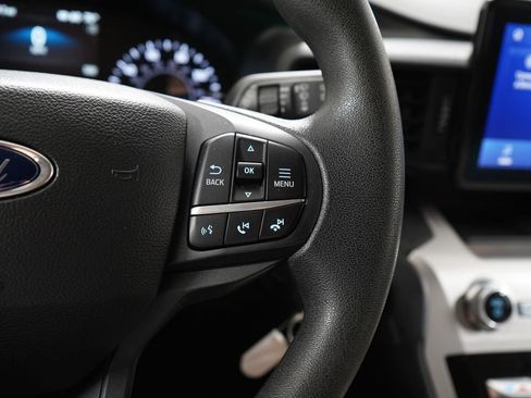 Certified 2022 Ford Explorer 4WD image 11
