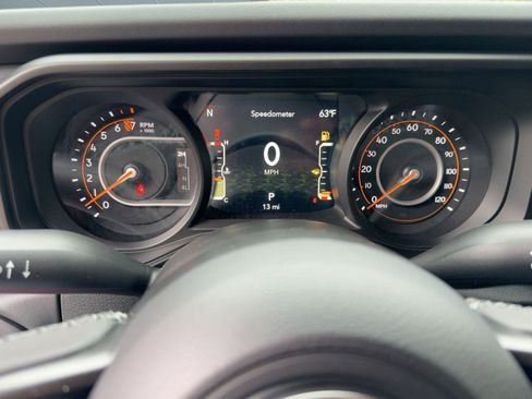 New 2025 Jeep Gladiator Sport image 18