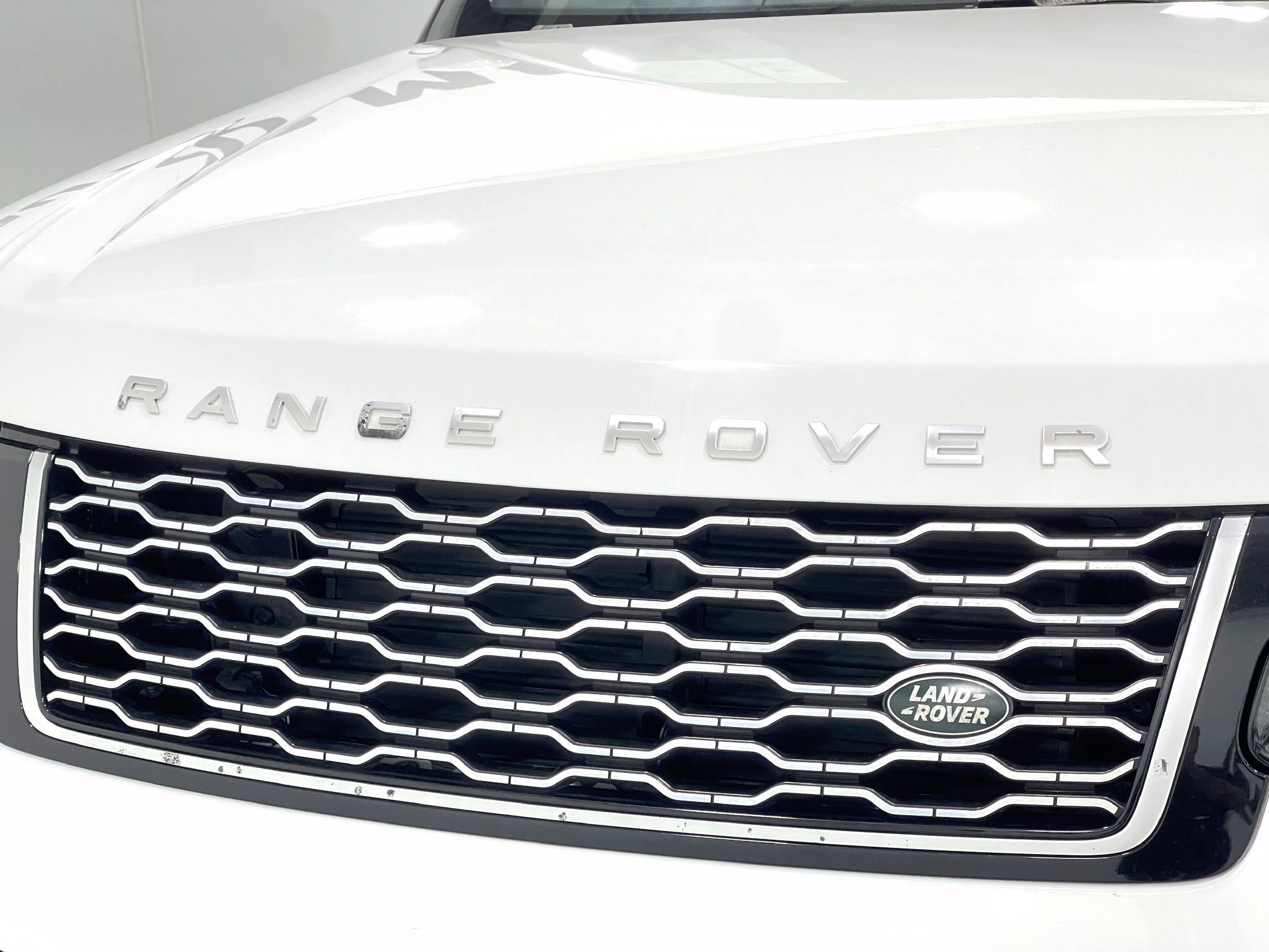 Used 2018 Land Rover Range Rover Supercharged AWD/4WD image 38
