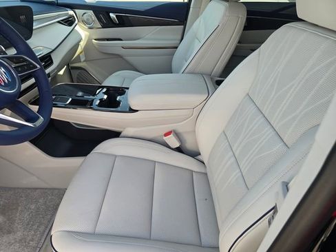 New 2026 Buick Enclave Avenir w/ Super Cruise Package FWD image 18