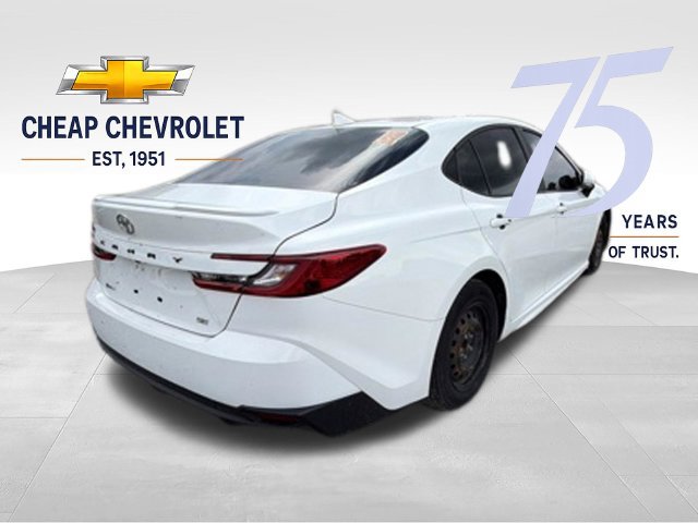 Used 2025 Toyota Camry SE w/ Convenience Package FWD image 5