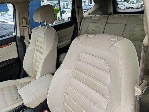 Used 2018 Honda CR-V EX image 16