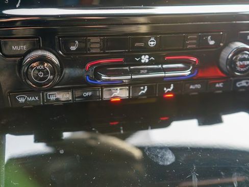 Used 2022 Jeep Grand Cherokee Altitude image 29