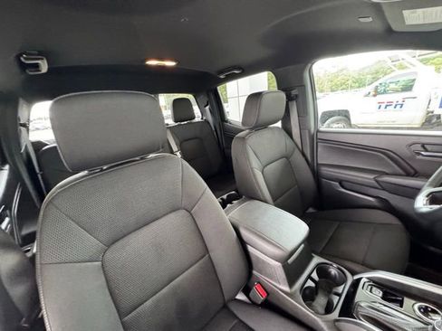 Used 2023 Chevrolet Colorado LT w/ LT Convenience Package II image 18