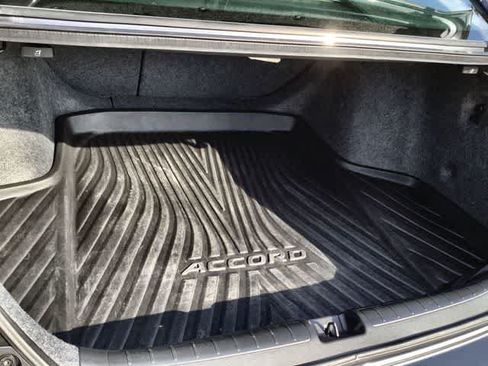 Certified 2018 Honda Accord EX-L image 20