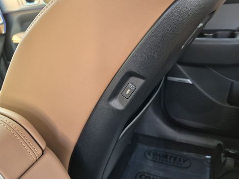 New 2026 Hyundai Santa Fe Calligraphy FWD image 17