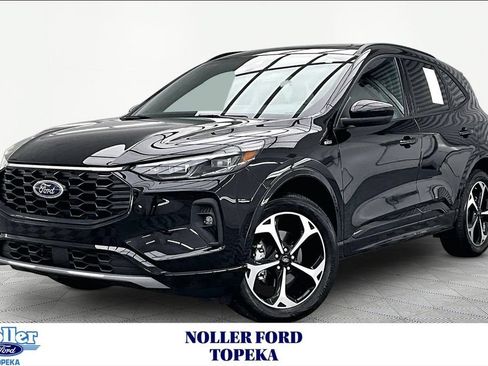 Certified 2025 Ford Escape ST-Line Elite AWD/4WD image 1