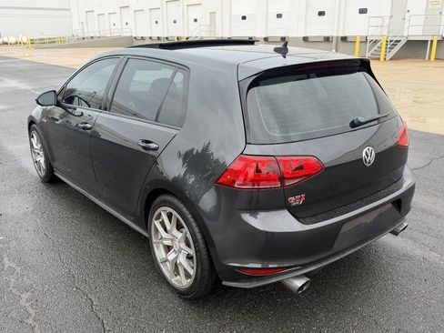 Used 2017 Volkswagen GTI SE FWD image 5