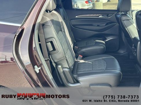 Used 2023 Buick Enclave Avenir image 26