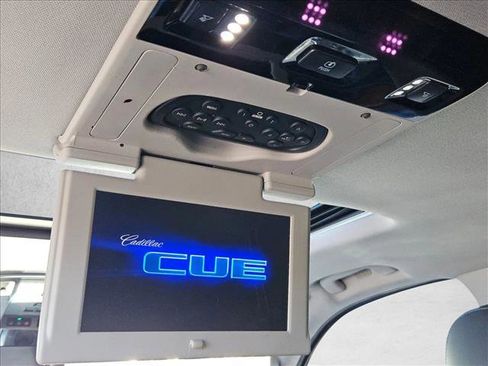 Used 2018 Cadillac Escalade ESV Luxury image 20