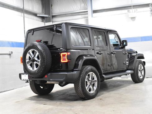 Used 2022 Jeep Wrangler Unlimited Sahara w/ LED Lighting Group image 26