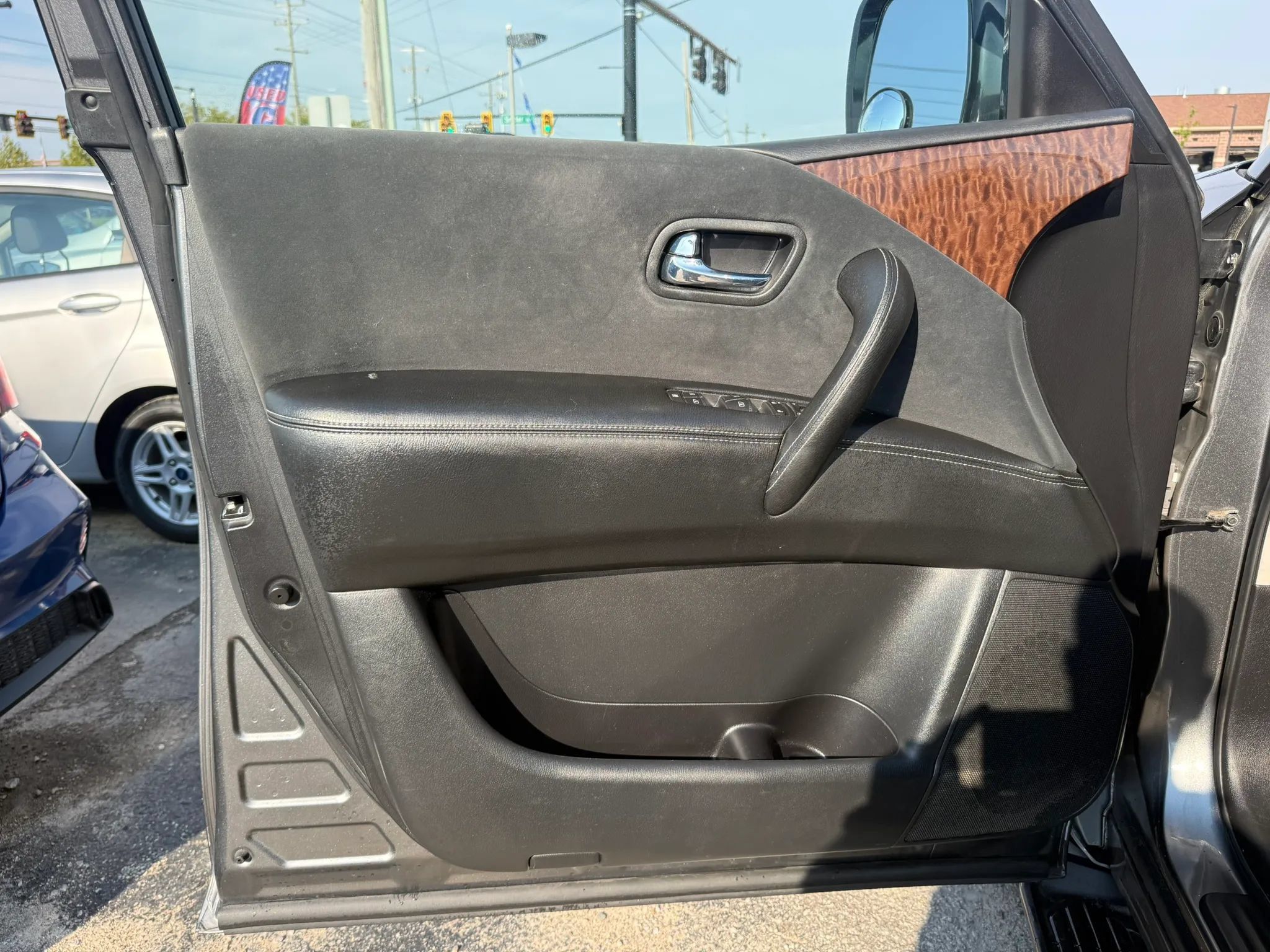 Used 2019 Nissan Armada SV w/ Driver Package AWD/4WD image 10