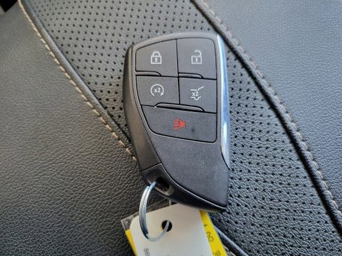 Used 2025 Chevrolet Traverse High Country w/ LPO, Floor Liner Package AWD/4WD image 33