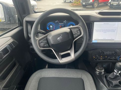 New 2025 Ford Bronco 2-Door image 17