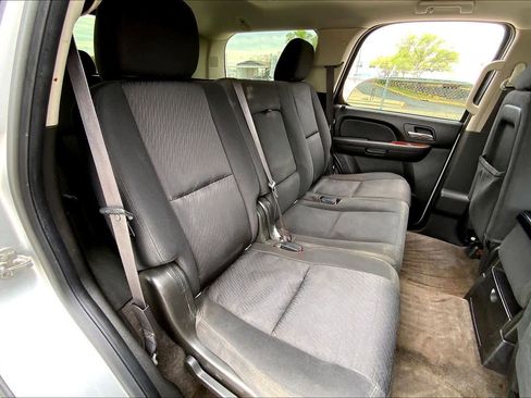 Used 2012 Chevrolet Tahoe LS RWD image 18