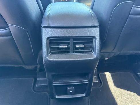 Used 2020 Ford Edge SEL AWD/4WD image 24