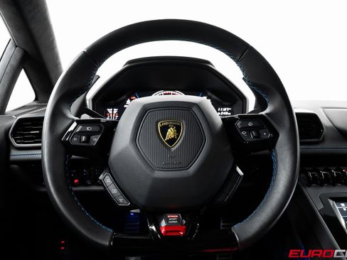 Used 2023 Lamborghini Huracan EVO image 26