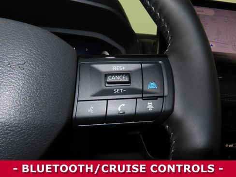 Certified 2025 Nissan Rogue SL image 12