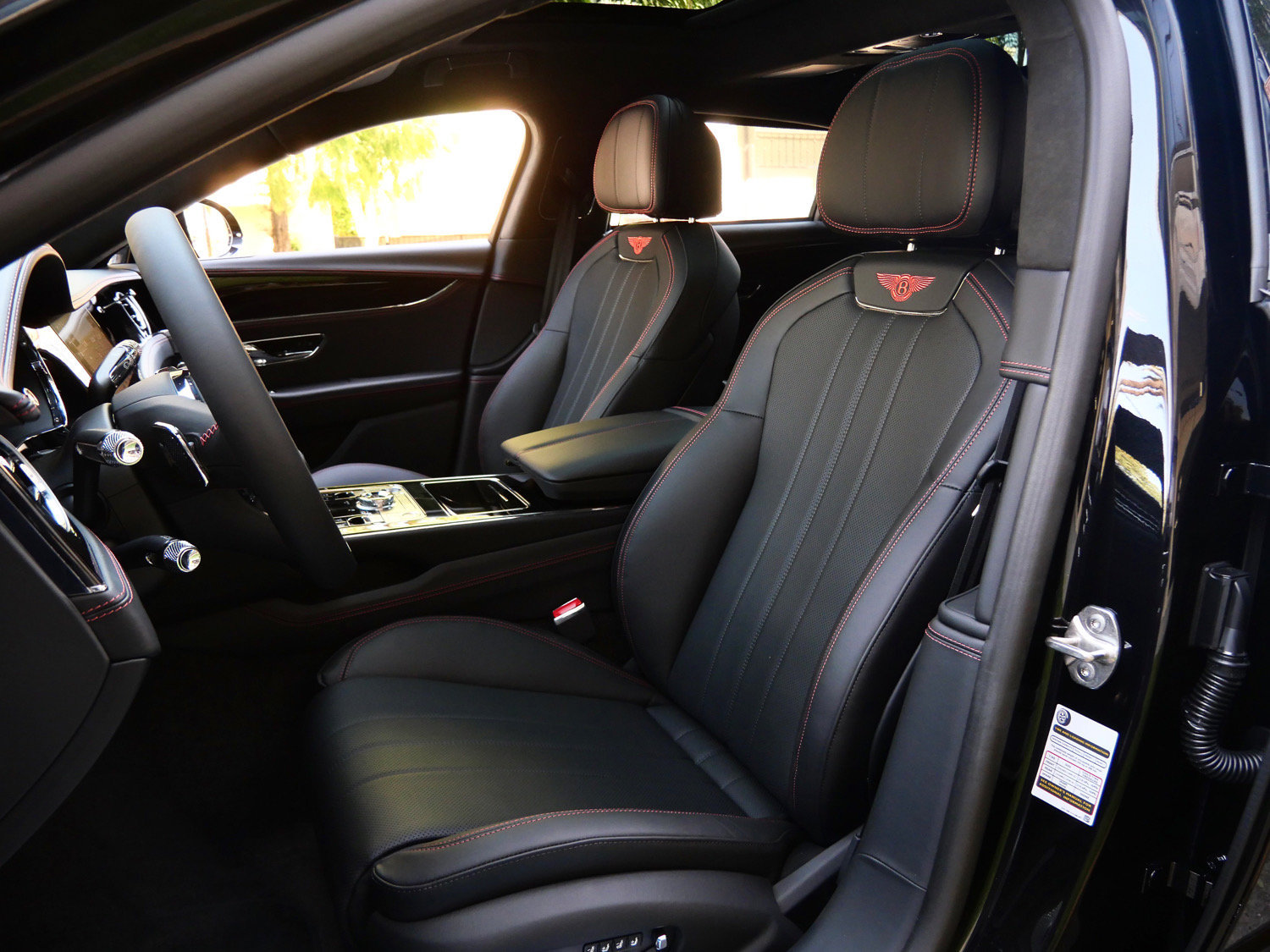 New 2026 Bentley Flying Spur V8 AWD/4WD image 18