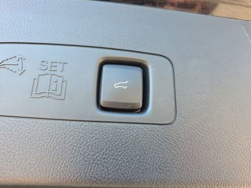 Used 2021 Lincoln Corsair Reserve w/ Equipment Group 201A AWD/4WD image 13