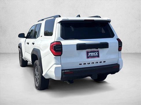 Certified 2025 Toyota 4Runner SR5 AWD/4WD image 7