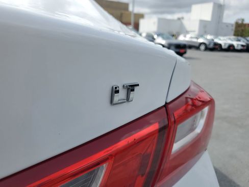 Used 2024 Chevrolet Malibu LT image 8