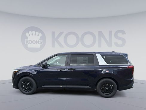 New 2026 Kia Carnival FWD image 2