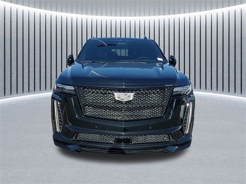Used 2024 Cadillac Escalade V w/ LPO, ONYX Package image 15