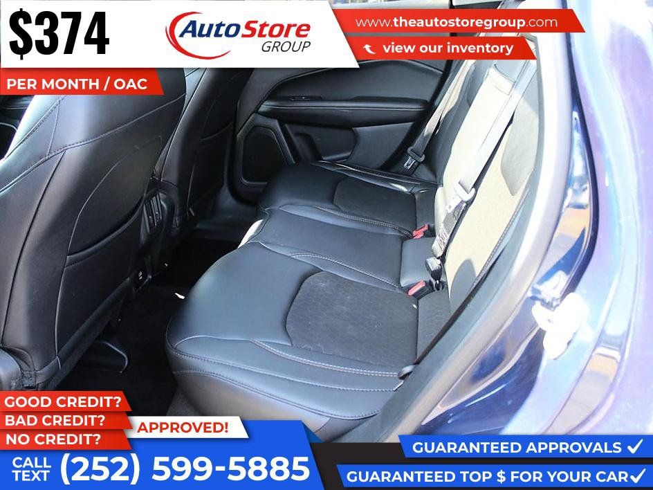 Used 2017 Jeep Compass Latitude w/ Cold Weather Group AWD/4WD image 11