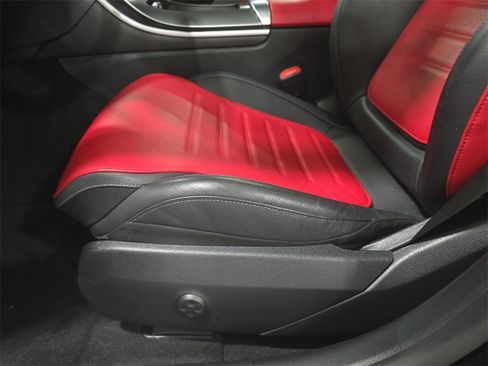 Used 2024 Mercedes-Benz C 300 Sedan image 27