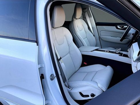 New 2026 Volvo XC60 B5 Ultra w/ Protection Package Premier image 11