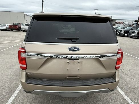 Used 2020 Ford Expedition XLT w/ Equipment Group 202A image 5