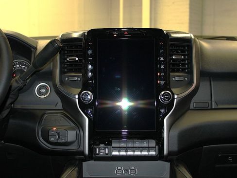 New 2026 RAM 2500 Big Horn AWD/4WD image 15