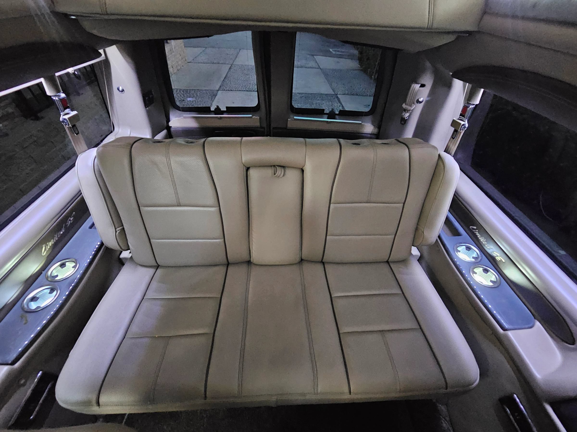 Used 2016 Chevrolet Express 2500 RWD image 25