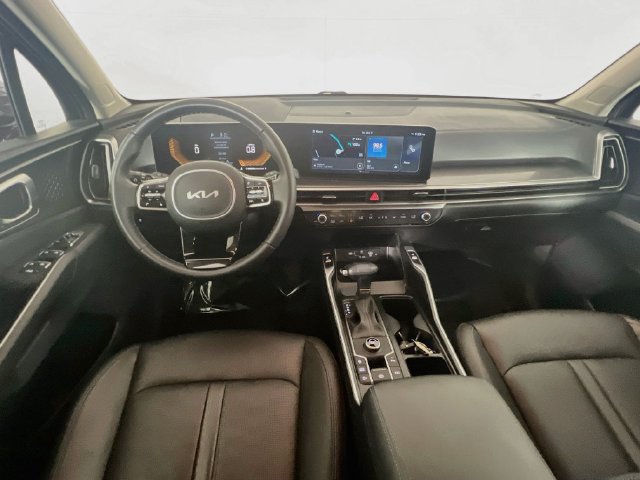 Used 2025 Kia Sorento EX FWD image 15