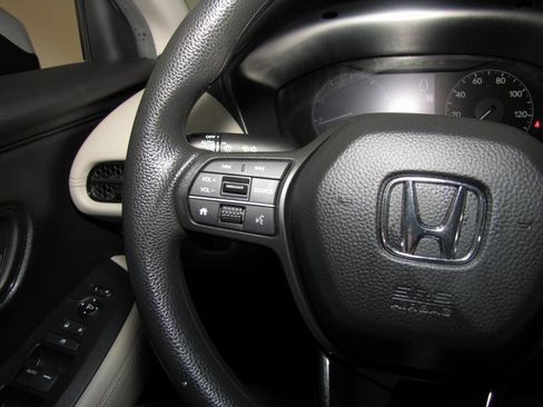Certified 2023 Honda HR-V LX image 5