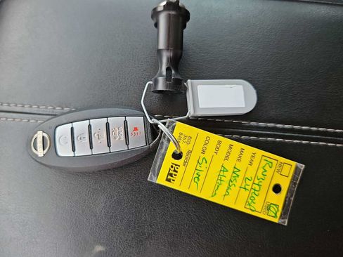 Used 2024 Nissan Altima 2.5 SV FWD image 24
