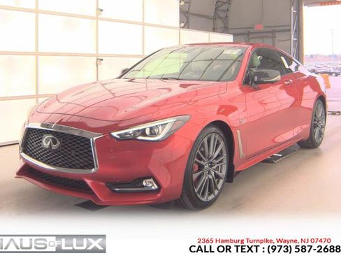 Used 2017 INFINITI Q60 Red Sport 400 image 3