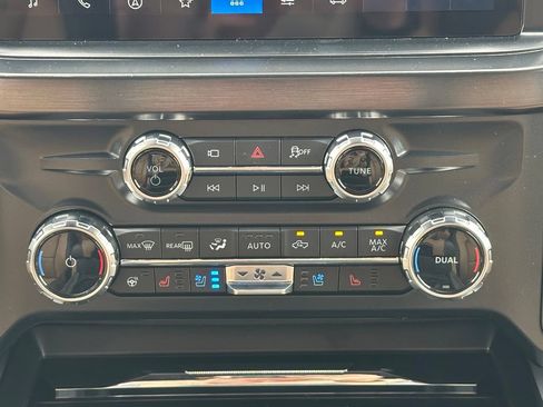 New 2026 Ford F350 Lariat w/ Black Appearance Package AWD/4WD image 19