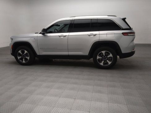 Used 2022 Jeep Grand Cherokee Limited 4xe w/ Luxury Tech Group II AWD/4WD image 3