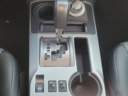 Used 2021 Toyota 4Runner SR5 Premium image 30