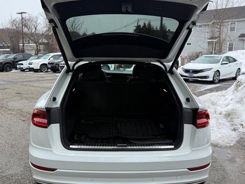 Used 2022 Audi Q8 Premium Plus w/ Premium Plus Package image 5