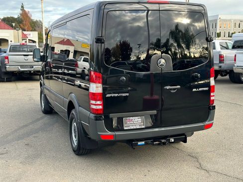 Used 2014 Mercedes-Benz Sprinter 2500 image 7